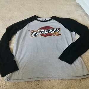 NWOT mens Cleveland cavaliers long sleeve shirt